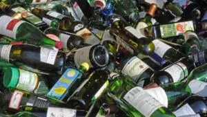 Investiție de 7,4 milioane de euro la Buzău: fabrică de reciclare a sticlei cu o capacitate de 80.000 de tone pe an