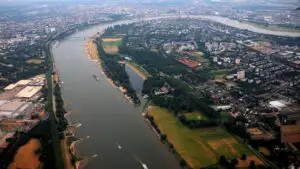 Rinul a ajuns la un minim record. Una dintre principalele rute comerciale ale Europei este afectată de secetă