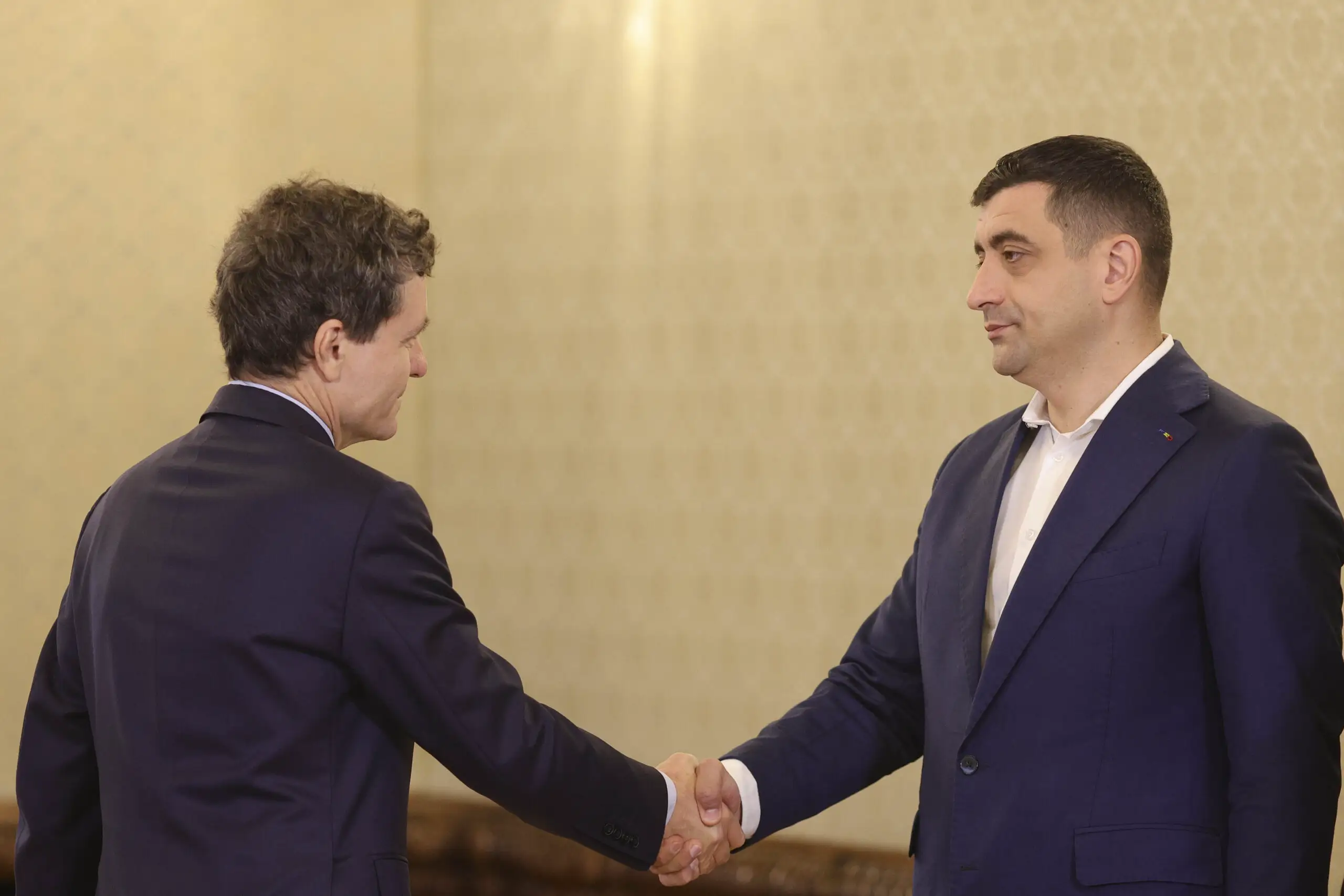 Consultări cu partidele și formațiunile politice parlamentare în vederea desemnării candidatului la funcția de prim-ministru, la Palatul Cotroceni, Bucuresti, 17 septembrie 2026.