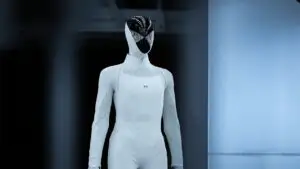 Robotul umanoid Iron promite să ne scape de treburile casei. Ce urmează în 2027