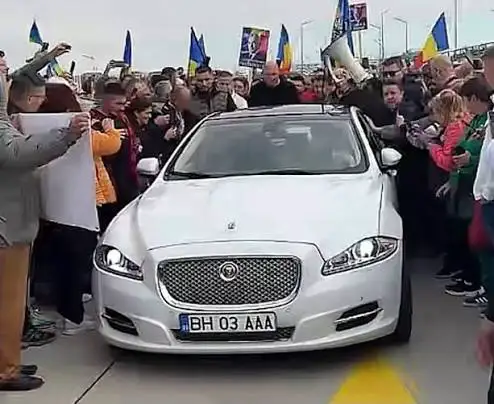 Jaguarul cu care a mers Georgescu în Oradea