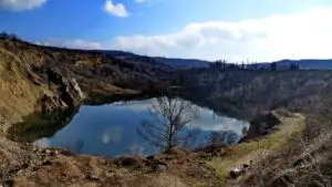 Un lac uriaș a apărut într-un sat din România. Ce vor să facă autoritățile în zonă