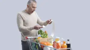 Scumpiri la alimente după expirarea plafonării! Pâinea, carnea, ouăle și laptele ar putea costa cu până la 15% mai mult
