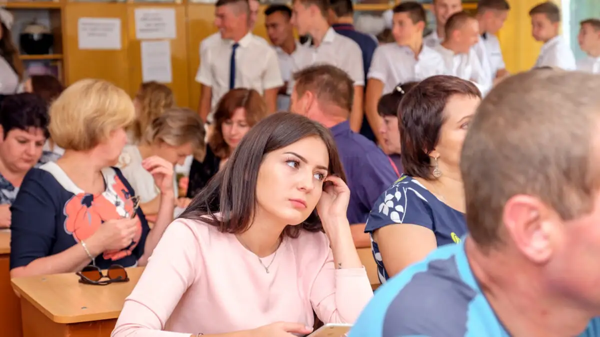 sedinta cu parintii, scoala, elevi, parinti