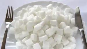 Alimentele care par sănătoase, dar pot conține mult zahăr! Ce trebuie să verifici pe etichetă
