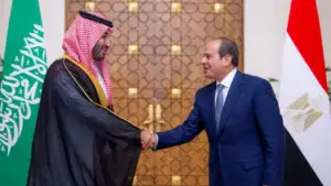 Egiptul se pregătește să sprijine militar Arabia Saudită. Decizia vine pe fondul escaladării conflictului cu rebelii houthi