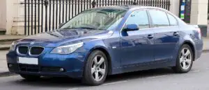 Mașini vândute de Primărie. Licitația pentru un BMW Seria 5 pleacă de la 600 de lei. În ce oraș din România se întâmplă