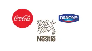 Coca-Cola, Nestlé și Danone schimbă mesajele de pe sticlele din plastic. Ce informații vor primi consumatorii