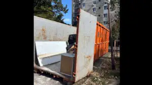 Locuitorii Sectorului 6 pot scăpa gratuit de canapele, dulapuri și saltele vechi. Locațiile unde are loc colectarea între 26 și 30 octombrie