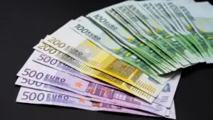 Greșeala bancară care a pus în joc peste 100.000 de euro. Ce a făcut studentul când a aflat adevărul