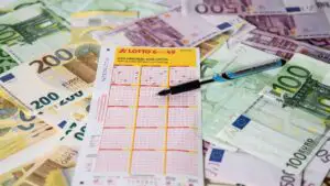 A câștigat 3,32 milioane de euro la Loto 6/49. Câte variante a jucat și cât a costat biletul