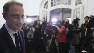 Luca Niculescu are trei variante pentru formarea viitorului Guvern: Trebuie să ne hotărâm foarte repede