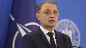 Prima vizită externă a premierului Luca Niculescu, în Republica Moldova. Ce proiecte va discuta cu premierul Vasile Tofan și cu Maia Sandu