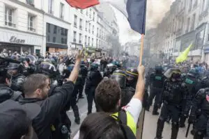 Protestul din Paris a luat o turnură neașteptată. Aproape 1.000 de rețineri: ce s-a întâmplat în marile orașe