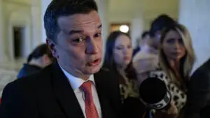 Sorin Grindeanu cere refacerea majorității PSD-PNL-UDMR. România are nevoie de un Guvern cu puteri depline, susține PSD