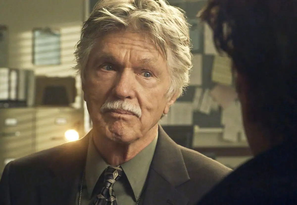 Tom Skerritt în Leverage (2008)