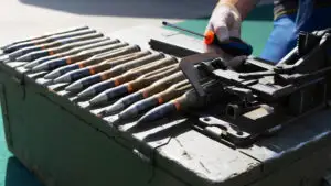 Marea Britanie reia producția de armament de calibru mare după 20 de ani de pauză