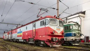 Bulgarii repară locomotivele pe care România le vinde la fier vechi. O fostă locomotivă CFR Marfă a primit o nouă viață la Ruse
