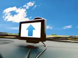 Asigurările auto rulează în deşert visând la oaze de prosperitate