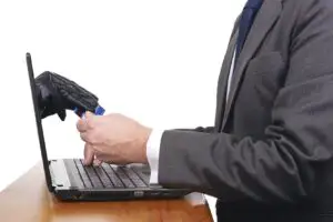 DEZVĂLUIRE: Cum rămâi fără bani pe card