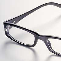 Afacerile se văd mai clar prin ochelari de firmă
