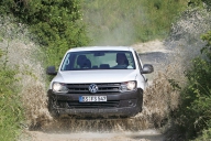 Volkswagen lansează cavaleria grea în lupta din segmentul pick-up