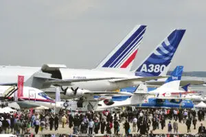 Tandemul Airbus-Boeing, atacat la înălțime de noi competitori