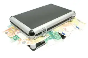 Dan Radu Ruşanu: Supraimpozitarea bugetarilor nu este corectă, plafonul de 4.500 de lei este nerealist