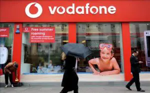 Abonaţii Vodafone au noi extraopţiuni pentru convorbirile în Spania şi Ungaria