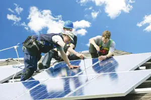 Energia ia avânt în 2013. Investitorii au planuri mari