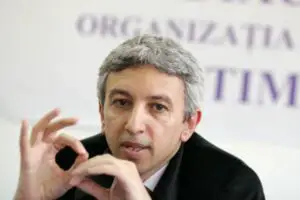 INCREDIBIL. Ce vrea să facă Diaconescu la Oltchim