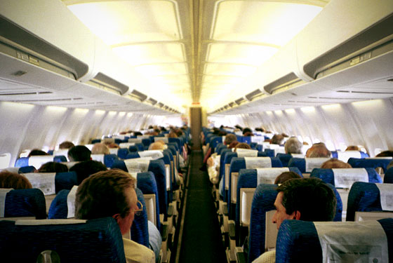 Comisia Europeană vrea să știe numele celor care călătoresc cu avionul