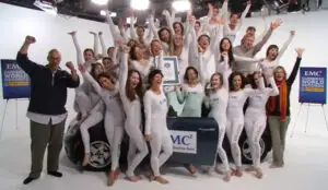 Câte persoane încap într-un MINI Cooper?