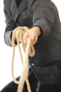 Cât să-ntindem coarda?