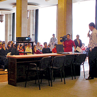 Peste o sută de universităţi de prestigiu vin să caute studenţi români la RIUF 2012