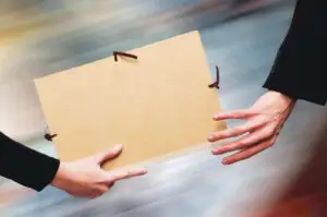 Transferul de active: controverse și soluții