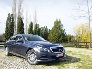 Mercedes-Benz mizează pe Eleganță în lupta cu sportivul BMW și inovatorul Audi