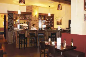 Teatrul-cafenea, un alt fel de business