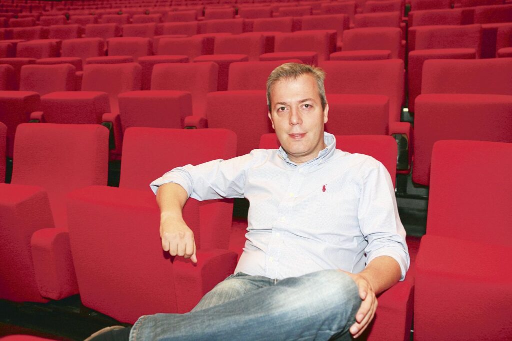 Bucureştenii lasă 21 milioane euro anual la film la mall