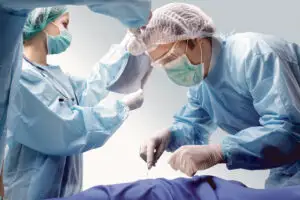Intervenţie în premieră în chirurgia cardiovasculară din România