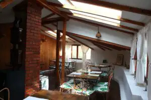 Mystic Tree – restaurantul „din copac”