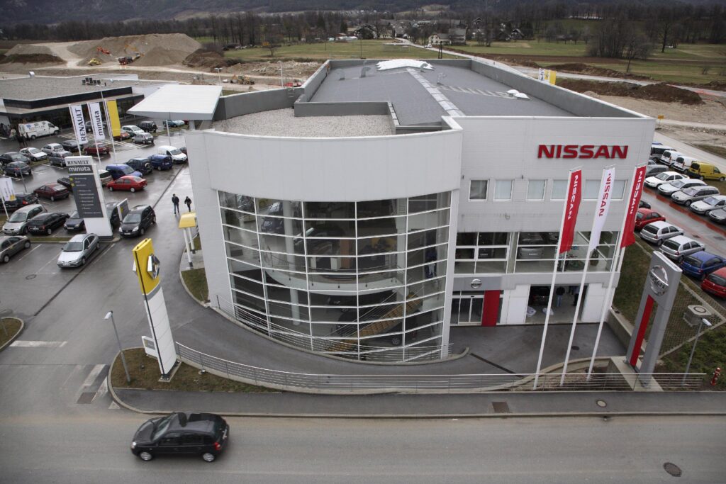 Obiectivul alianţei Renault-Nissan este să vândă 10 milioane de vehicule în anul 2016-2017