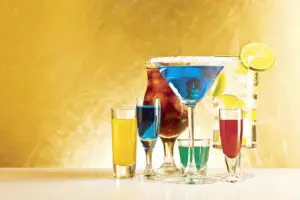 Cocktailuri clasice pentru zile friguroase