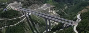 Țara care își vinde AUTOSTRĂZILE pentru că nu mai are bani. Rothschild face consultanța!