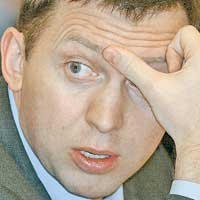 Miliardarul Deripaska se vrea patron la Craiova