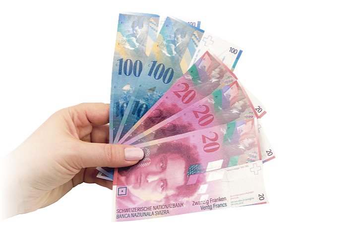 Cei cu credite în franci elveţieni mai primesc o lovitură: Cursul ajunge la un nou maxim – 3,51 lei/CHF