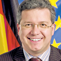 „Comisia Europeană nu trebuie să ezite să activeze clauza”