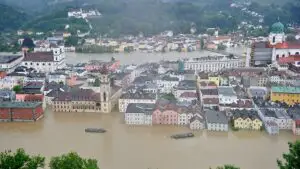 Daunele în urma inundaţiilor din iunie în Europa Centrală şi de Est, estimate la 12 miliarde de euro
