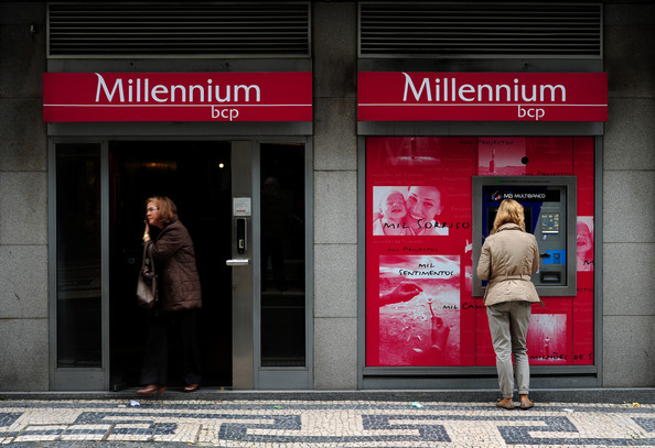 Millennium BCP a obţinut 494 milioane de euro din vânzarea acţiunilor la Piraeus Bank