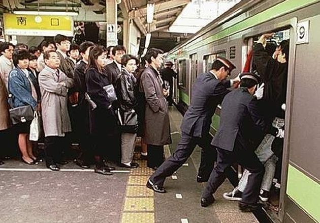 Aţi luat vreodată metroul de la staţia PIPERA în timpul săptămânii la ora 18.00?